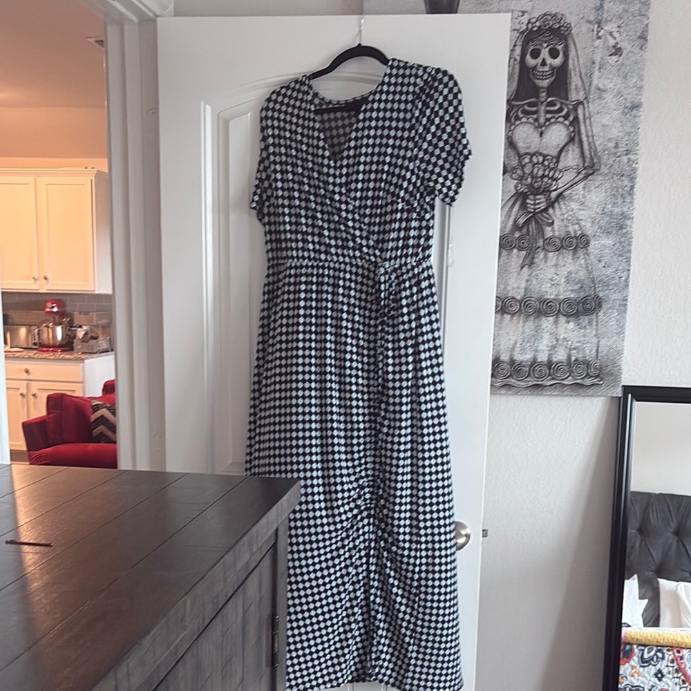 Lane Bryant Black and White Midi Sundress V-Neck